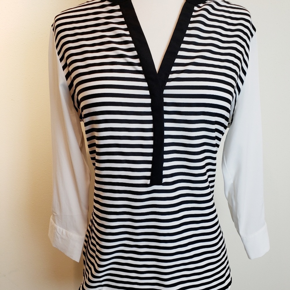 Antillia Femme Black/White Striped Shirt Sz: Small